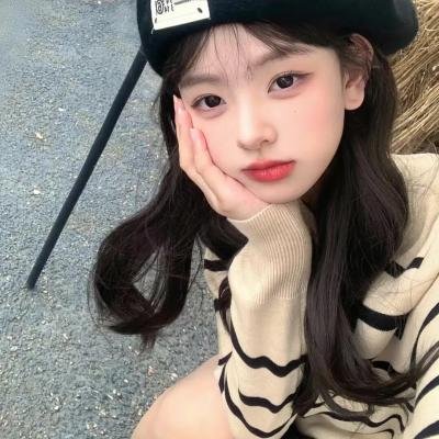 掷斧人